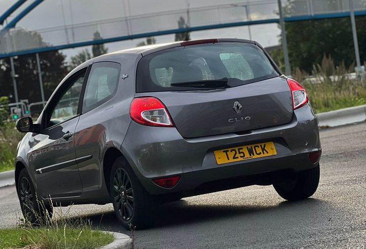 Vand Masina Renault Clio In Wolverhampton, UK