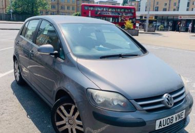Vand Masina Volkswagen Golf In Borehamwood, UK
