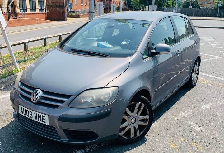 Vand Masina Volkswagen Golf In Borehamwood, UK