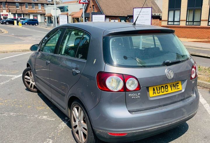 Vand Masina Volkswagen Golf In Borehamwood, UK