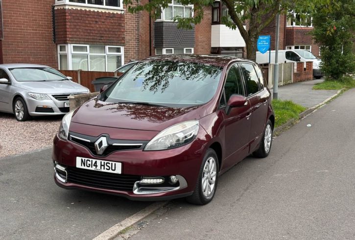 Vand Masina Renault Scenic In Stoke-on-Trent, UK