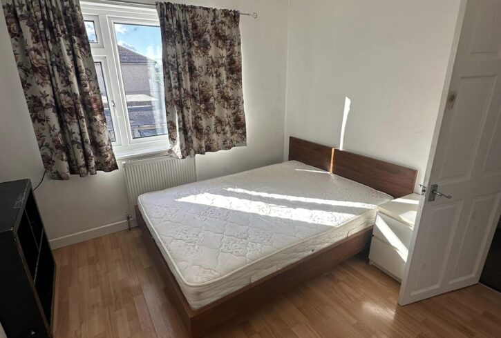 Chirie Camera Single In Enfield, Londra