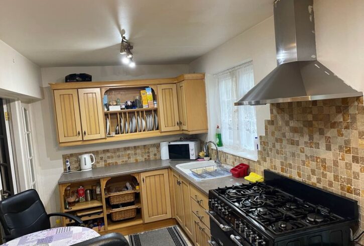 Chirie Camera Dubla In Romford, Londra