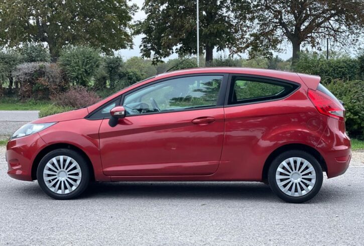 Vand Masina Ford Fiesta In Rainham, Londra