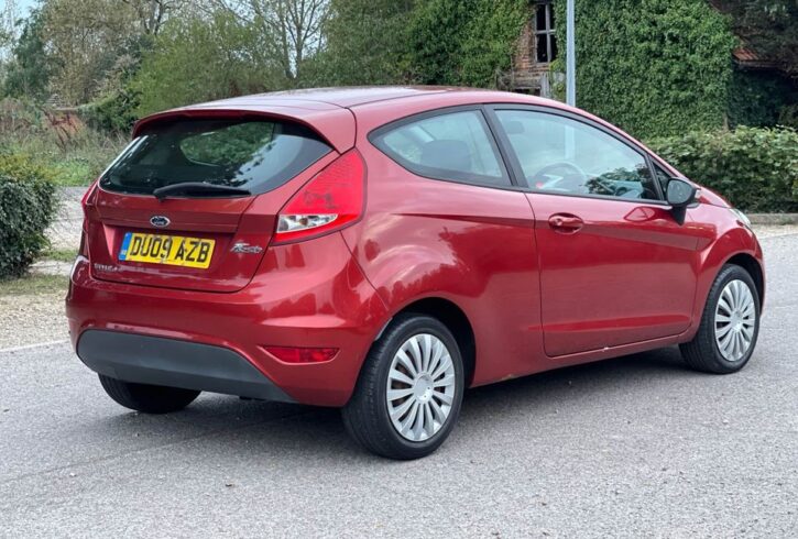 Vand Masina Ford Fiesta In Rainham, Londra