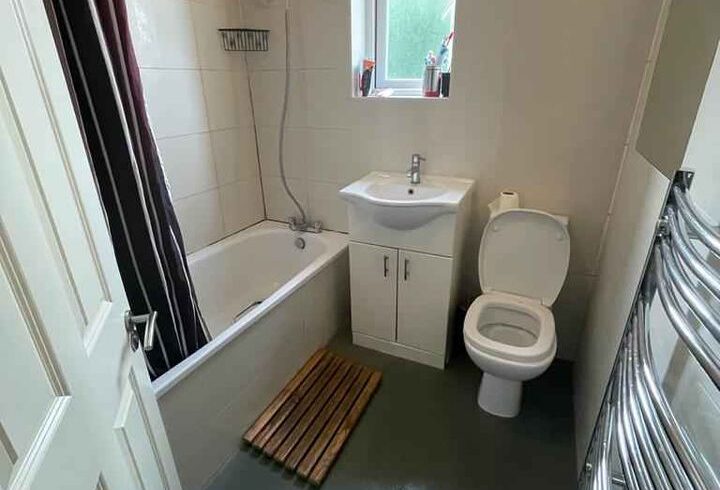 Chirie Casa Cu 4 Dormitoare In Newham, Londra