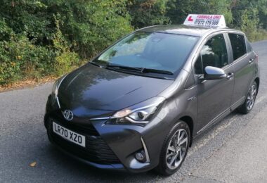 Școală De Șoferi Cu Instructor Român În Londra, UK