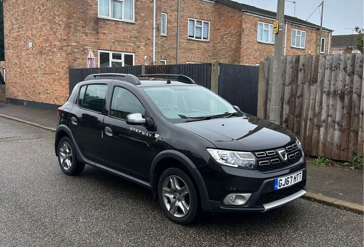 Vând Mașină Dacia Sandero Stepway În Basildon, UK