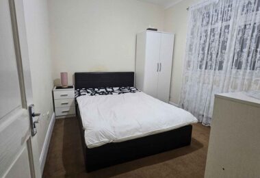 Chirie Cameră Dublă În Dagenham, Londra