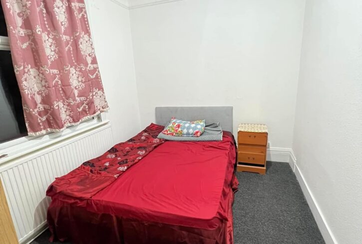 Chirie Cameră Single Medie În Ilford, Londra