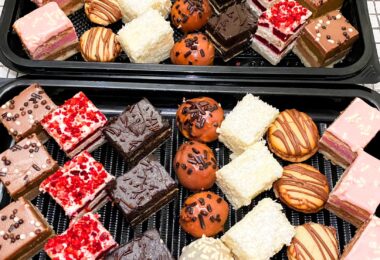 Torturi Și Prăjituri La Comandă Pentru Crăciun În Barnet, Londra