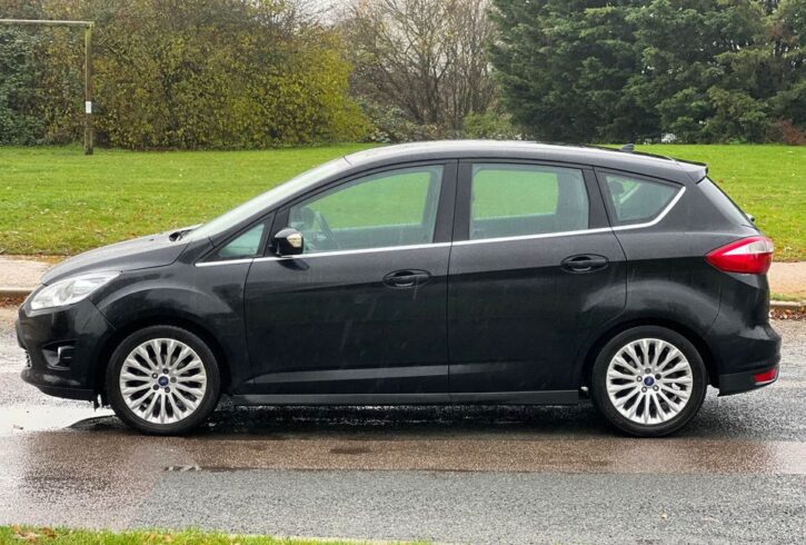 Vând Mașină Ford C-Max Titanium În Ilford, Londra