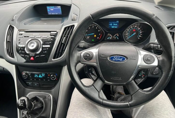 Vând Mașină Ford C-Max Titanium În Ilford, Londra