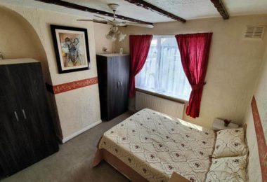 Inchiriez Camera Dubla in Dagenham East Londra