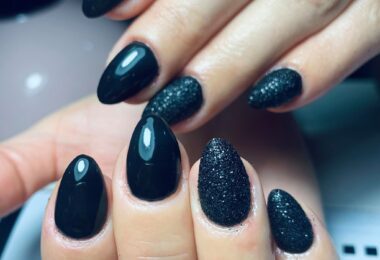 Servicii De Extensii Unghii Cu Gel In Kingsbury, Londra