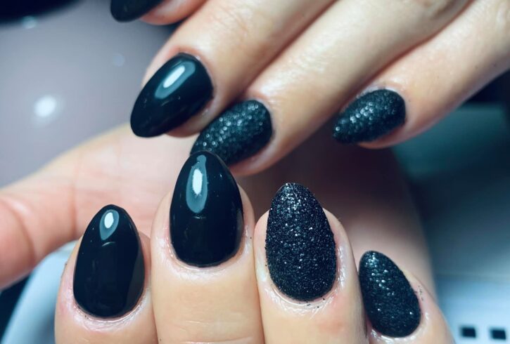 Servicii De Extensii Unghii Cu Gel In Kingsbury, Londra