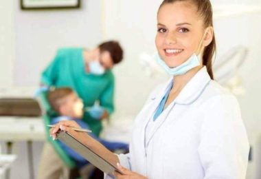 Curs Acreditat Asistent Stomatolog in UK