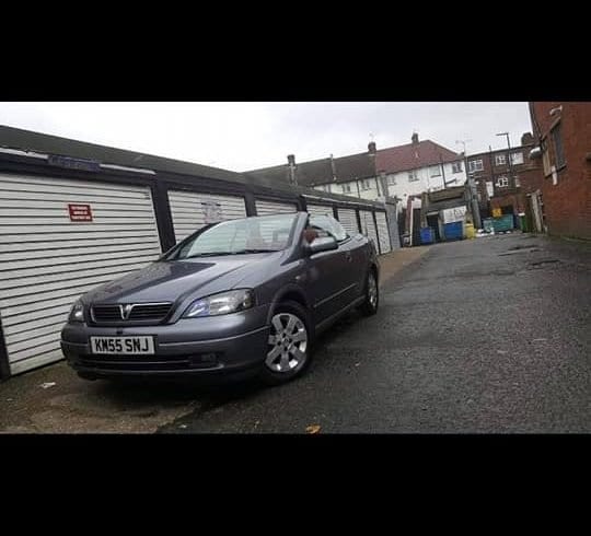 Vand Auto Astra convertible Harrow Londra HA1 UK