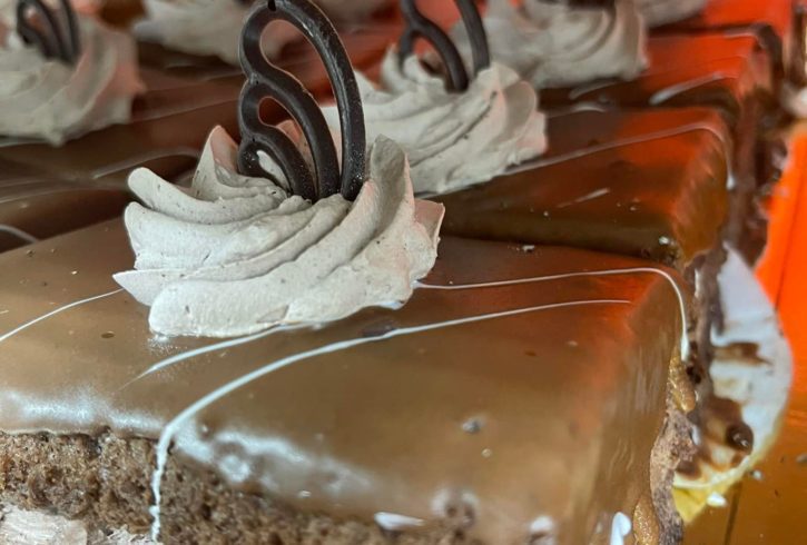 Magazin Romanesc in Rochdale, UK