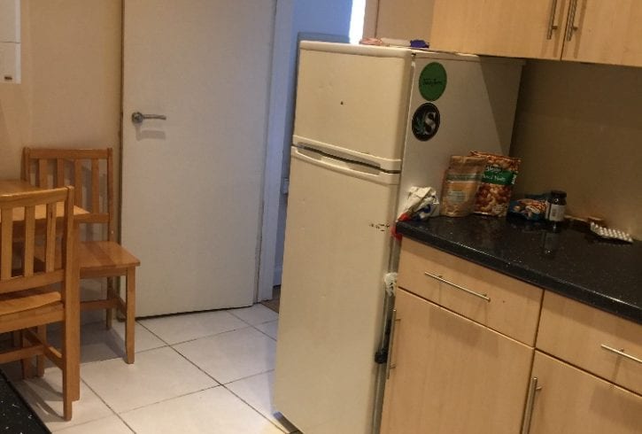 Chirie Studio Flat in North London - Palmers Green N13 