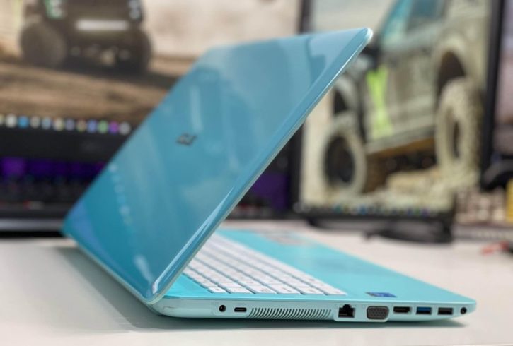 Vand Laptop Asus 15.6” in Barking, Londra