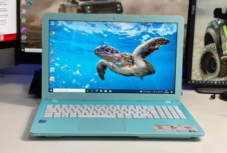 Vand Laptop Asus 15.6” in Barking, Londra