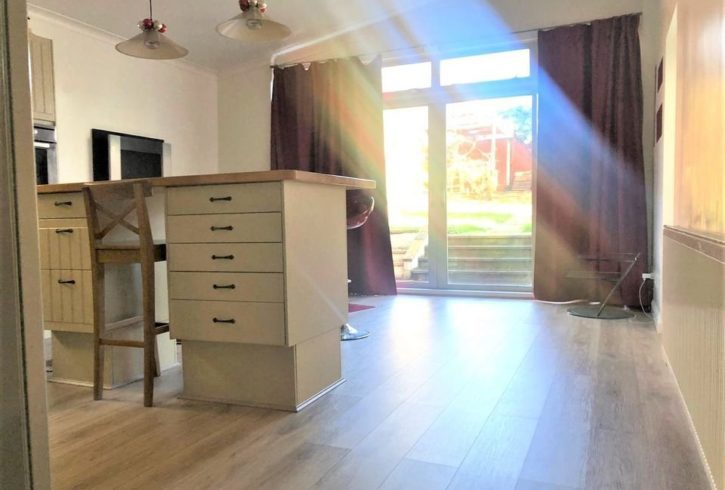 Inchiriez Camera Single in Casa 5 dormitoare in Harrow, Londra