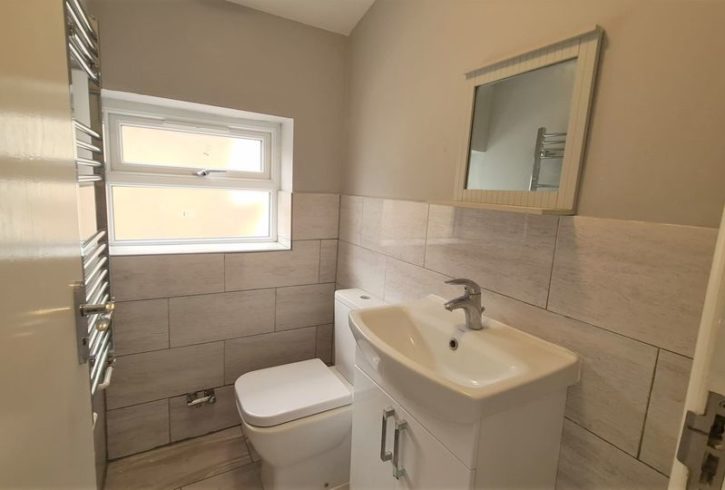 Inchiriere Casă 4 Dormitoare in Plaistow, Londra - Agentia Remax - Imagine 5