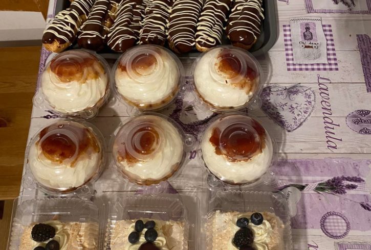 Prajituri si Torturi la Comanda in Woking, UK