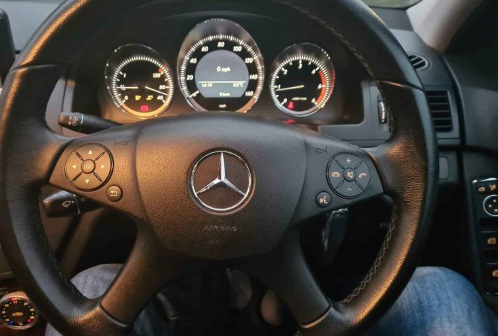 Vând Mercedes Benz C-Class Wagon din 2009 in Londra - Imagine 5