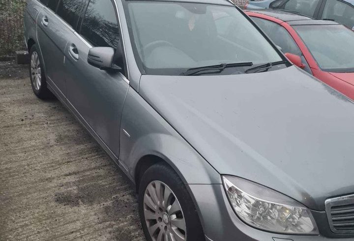 Vând Mercedes Benz C-Class Wagon din 2009 in Londra