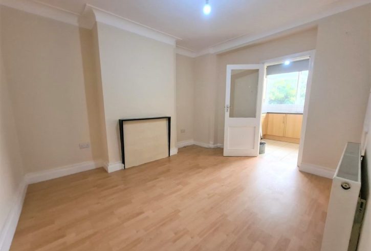 Inchiriere Apartament 2 Camere in Barkingside, Londra - REMAX - Imagine 5