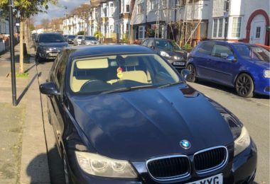 Vand Masina BMW Seria 3 din 2009 in Londra