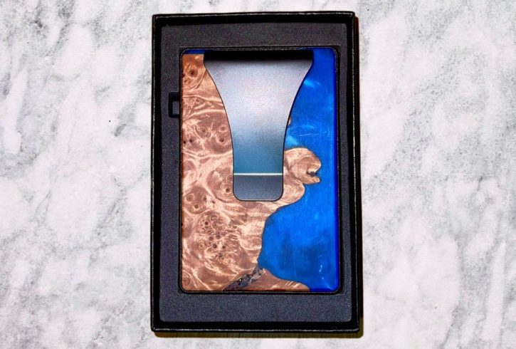 Portofel Suport Card Blocare RFID din Lemn + Rășină