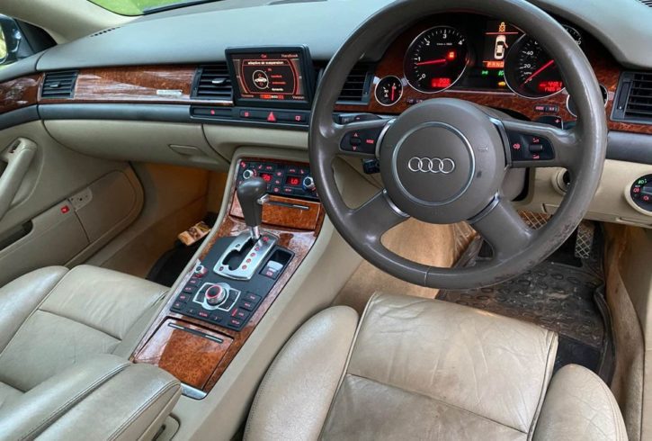 Vand Auto Audi A8 Quatro din anul 2004 in Hoddesdon, UK