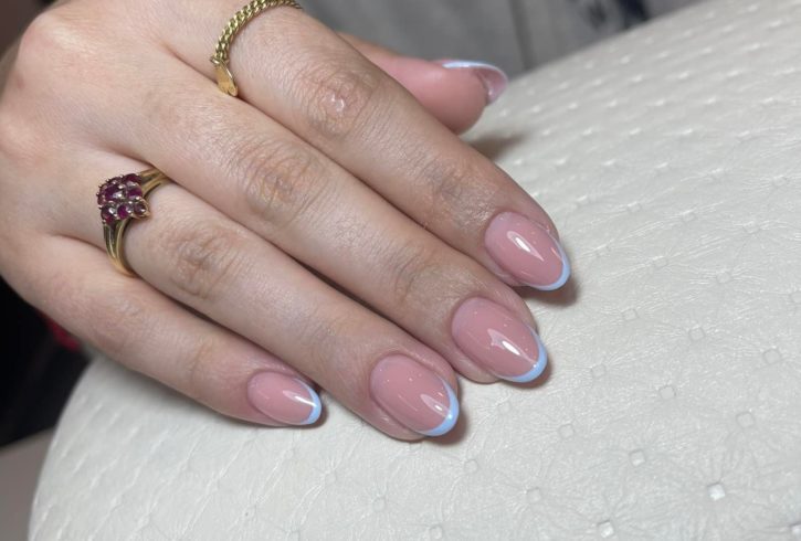 Dany Nails oferă Servicii de Manichiură in Gants Hill, Londra