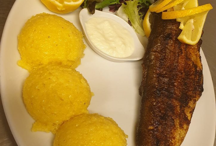 Restaurant Bucatarul Vesel in Romford, Londra