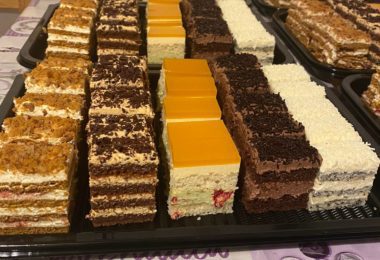 Prajituri si Torturi la Comanda in Woking, UK