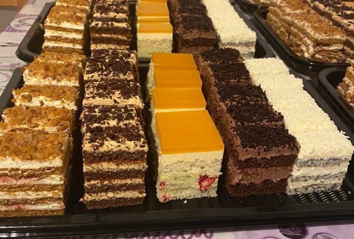 Prajituri si Torturi la Comanda in Woking, UK