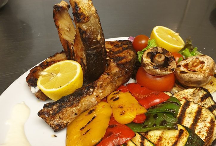 Restaurant Bucatarul Vesel in Romford, Londra