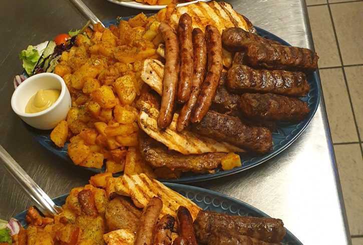 Restaurant Bucatarul Vesel in Romford, Londra