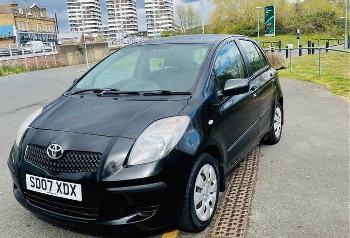 Vanzare Auto Toyota Yaris 1300cc din 2007 in Londra