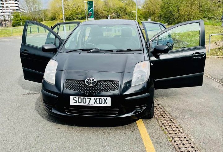 Vanzare Auto Toyota Yaris 1300cc din 2007 in Londra