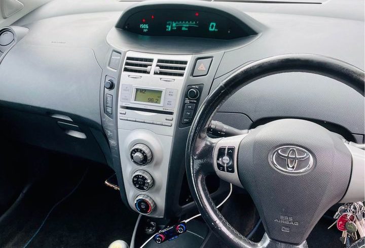 Vanzare Auto Toyota Yaris 1300cc din 2007 in Londra