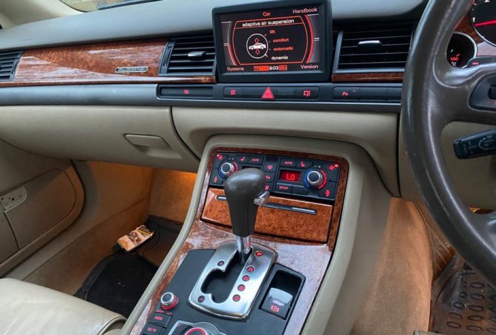 Vand Auto Audi A8 Quatro din anul 2004 in Hoddesdon, UK