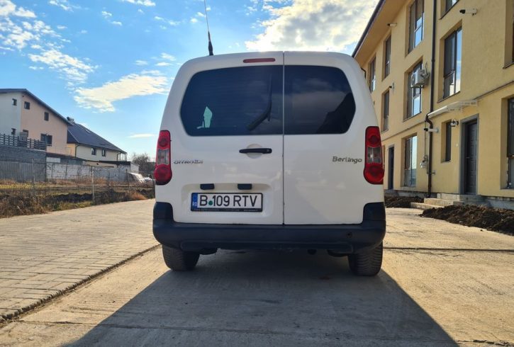 Vand Auto Citroen Berlingo din 2012 in Wembley, Londra