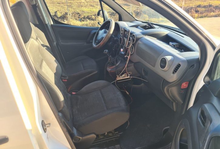 Vand Auto Citroen Berlingo din 2012 in Wembley, Londra