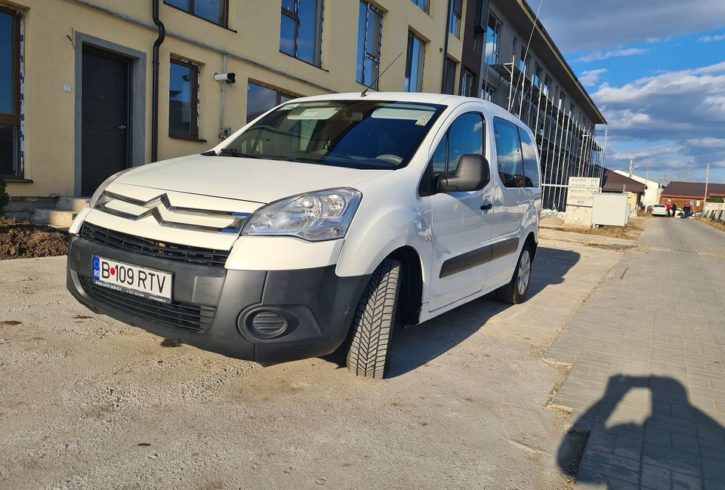 Vand Auto Citroen Berlingo din 2012 in Wembley, Londra