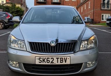 Vand Auto Skoda Octavia Sedan din 2012 in South Croydon, Londra