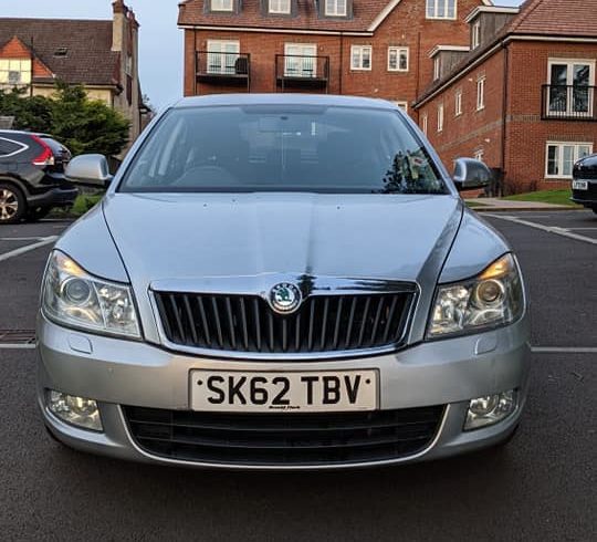 Vand Auto Skoda Octavia Sedan din 2012 in South Croydon, Londra